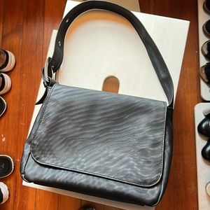 Cute vintage 9 & Co. mini purse!